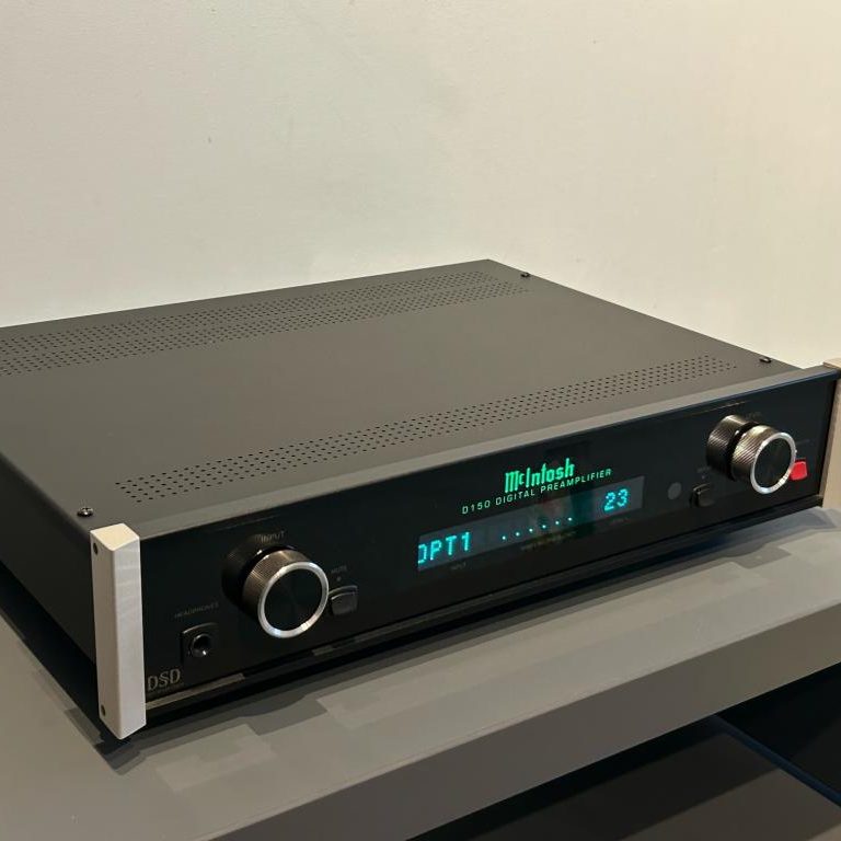 McIntosh D 150 AC